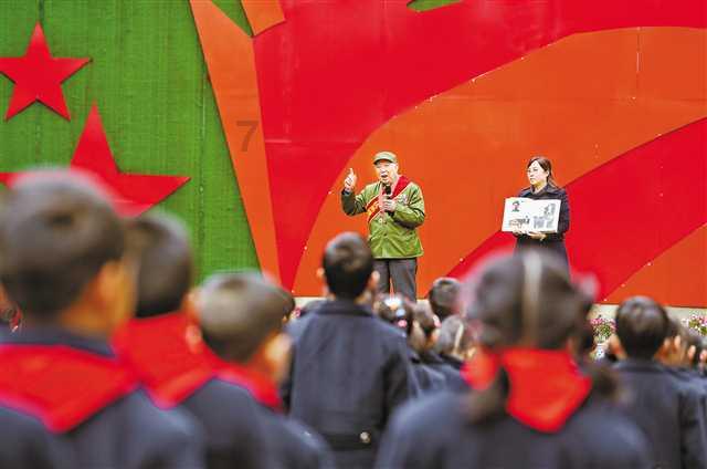 父母不同意大学生谈恋爱，怎么办？